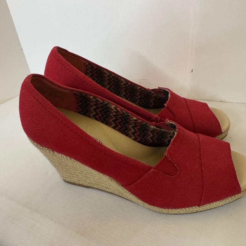 Faded Glory Women's Red Peep Toe Shoes Size 7 Fast Shipping Y2K Vintage - Picture 8 of 16